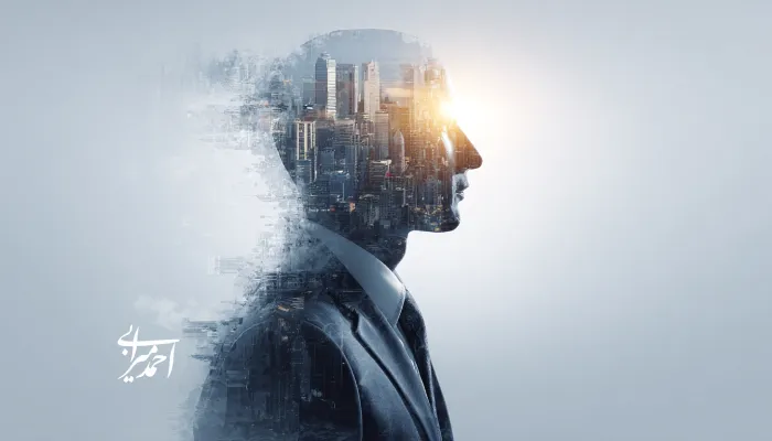 چهره مردی در کت رسمی با تصویر محو شده از ساختمان‌های شهری در ذهن او؛ نمادی از رهبری، تفکر راهبردی و آینده‌نگری در کسب‌وکار