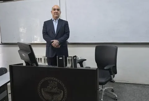دکتر احمد میرابی، استاد و مدرس دانشگاه تهران